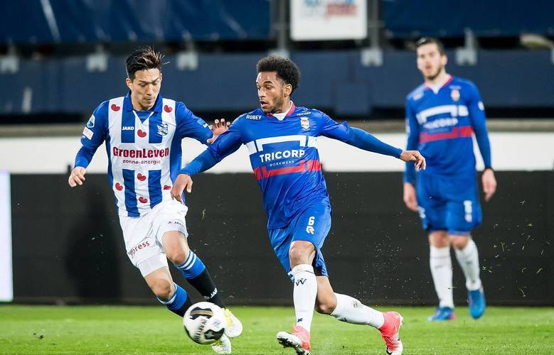 8强对于他 8强对于他