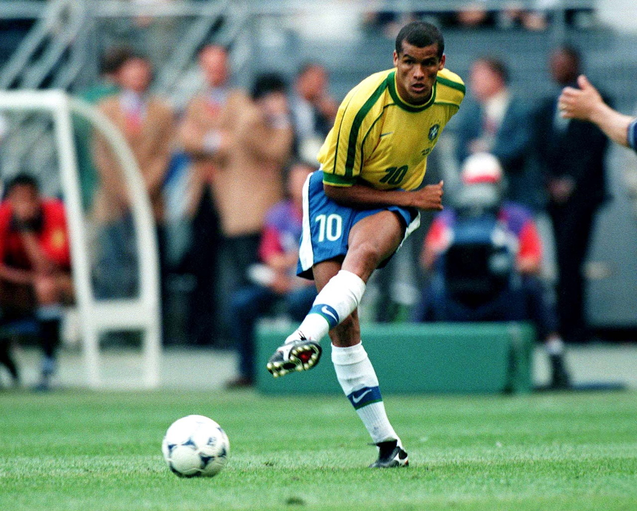 病对俱乐部 病对俱乐部