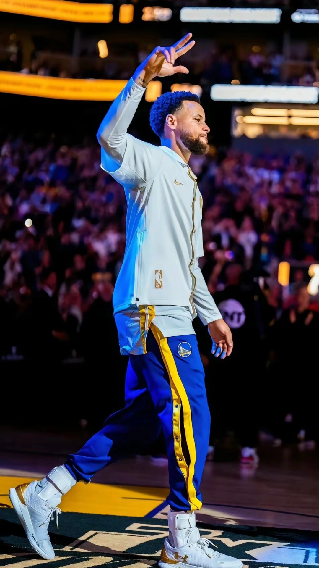 2篮板3助 2篮板3助